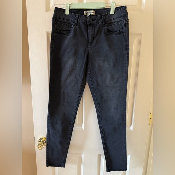 Democracy Denim - Democracy black jeans • Women’s size 6